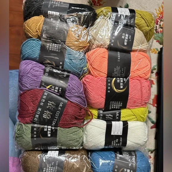 24 count- milk cotton Colorful Yarn Bundle - Picture 2 of 4